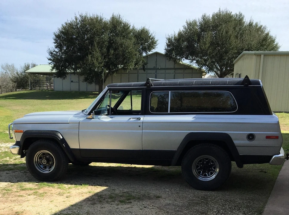 1982 Jeep SJ Cherokee - Image 6 of 31