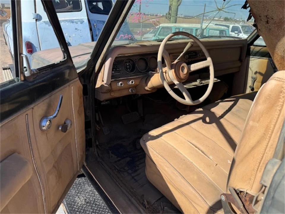 1982 Jeep SJ Gladiator - Image 3 of 3