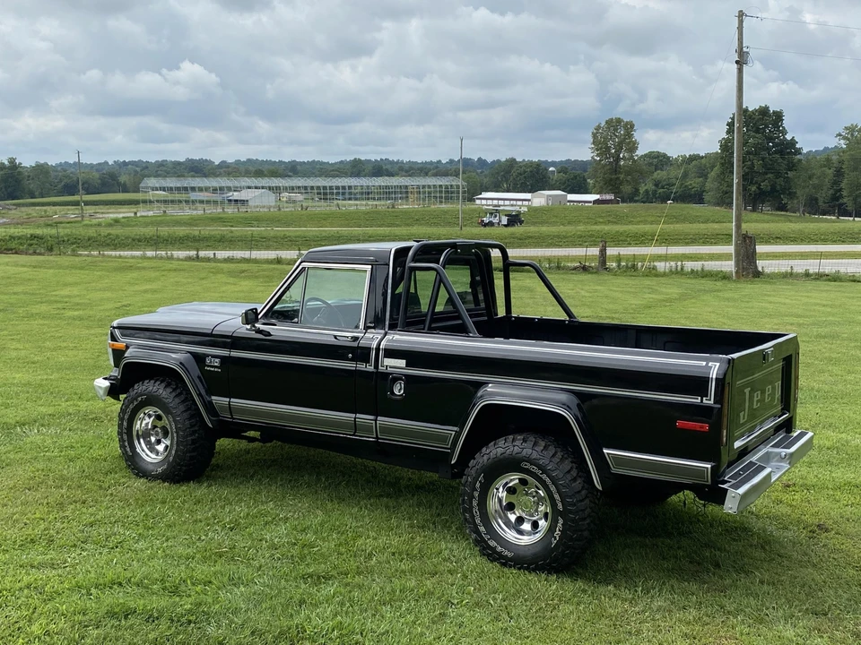 1982 Jeep SJ Gladiator - Image 19 of 31