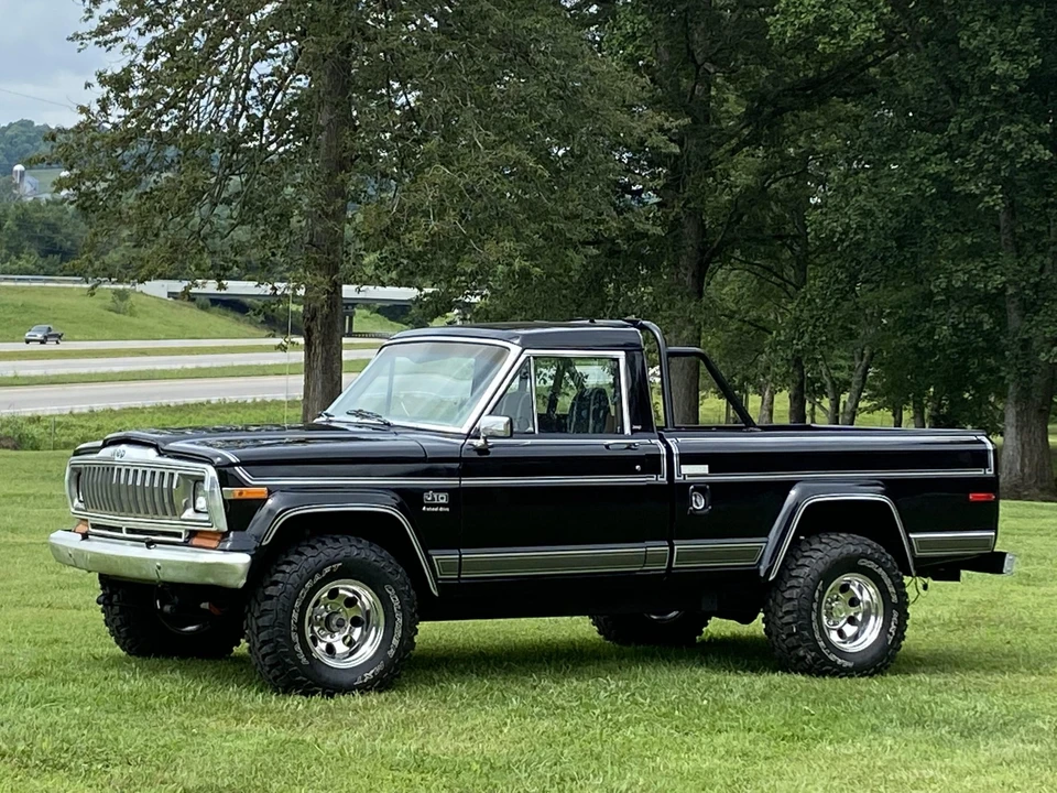 1982 Jeep SJ Gladiator - Image 10 of 31