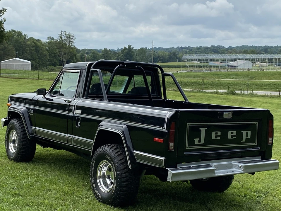 1982 Jeep SJ Gladiator - Image 23 of 31
