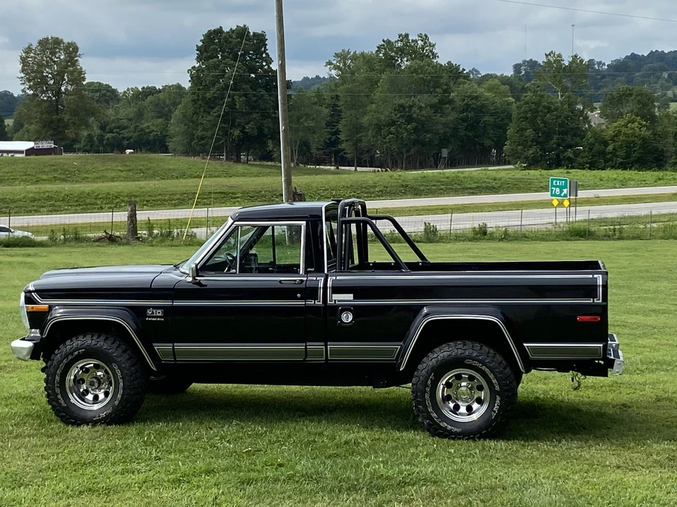 1982 Jeep SJ Gladiator - Image 18 of 31