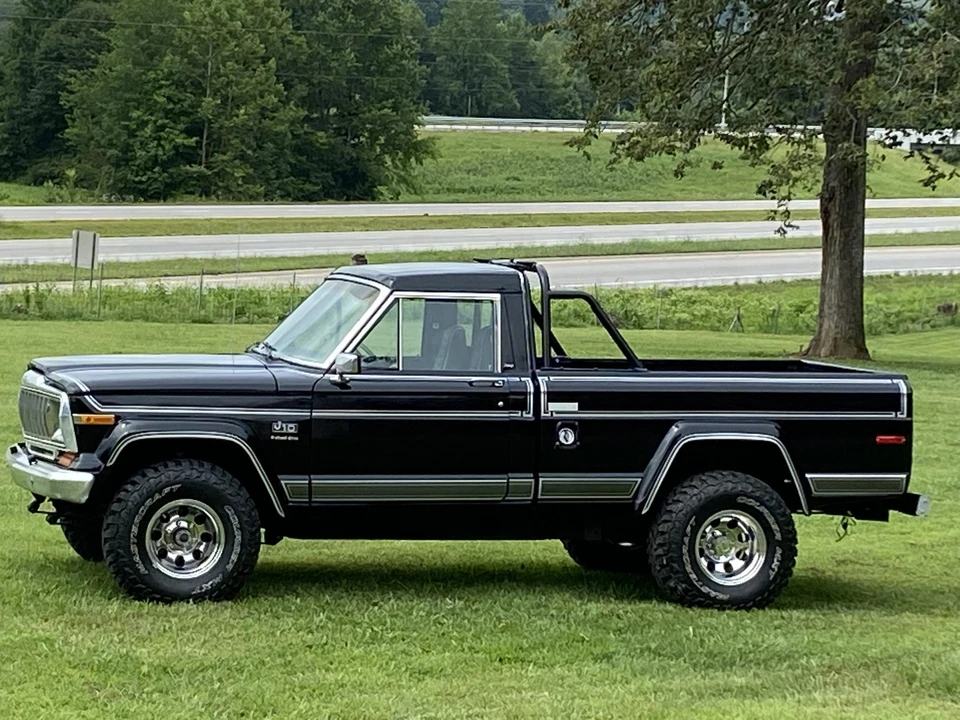 1982 Jeep SJ Gladiator - Image 13 of 31