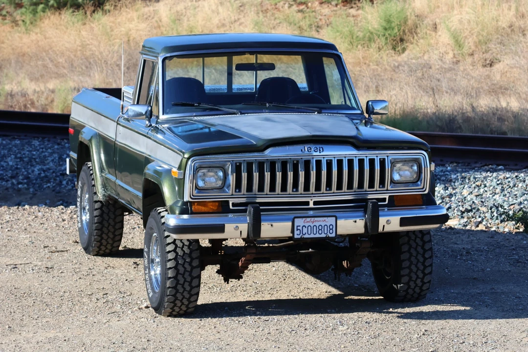 1982 Jeep SJ Gladiator - Image 9 of 31