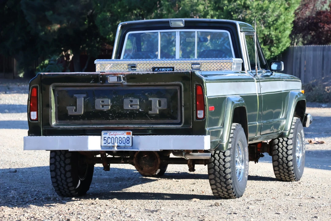 1982 Jeep SJ Gladiator - Image 15 of 31