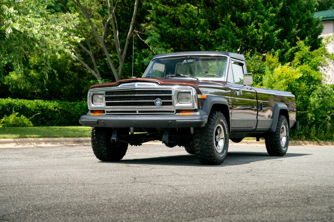 1982 Jeep SJ Gladiator - Image 2 of 31