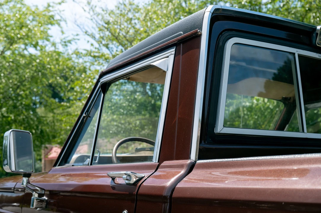1982 Jeep SJ Gladiator - Image 19 of 31