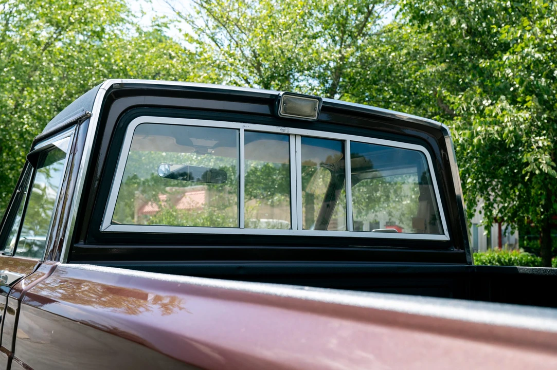 1982 Jeep SJ Gladiator - Image 22 of 31