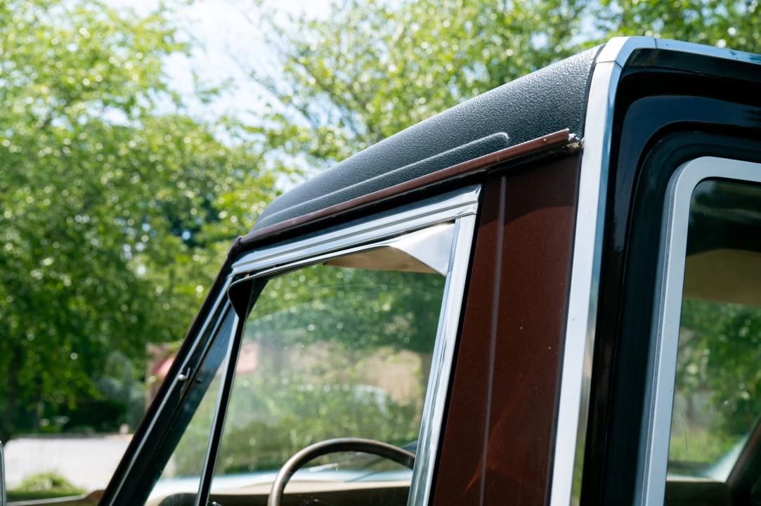 1982 Jeep SJ Gladiator - Image 20 of 31