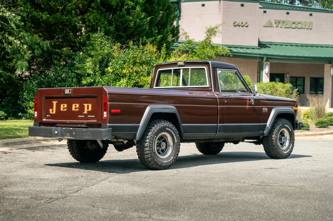 1982 Jeep SJ Gladiator - Image 8 of 31