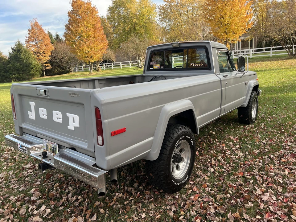1982 Jeep SJ Gladiator - Image 9 of 31
