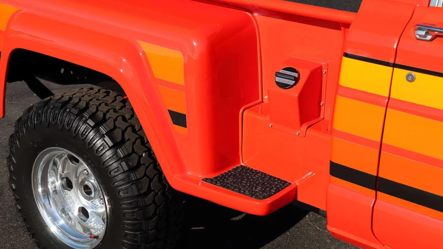 1982 Jeep SJ Gladiator - Image 10 of 24