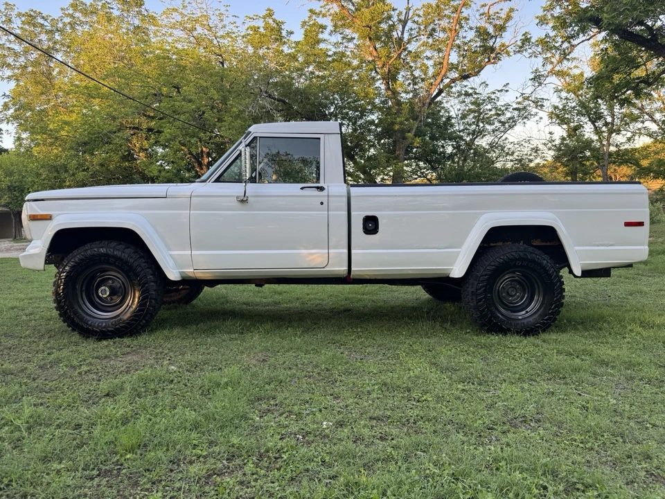 1982 Jeep SJ Gladiator - Image 18 of 24