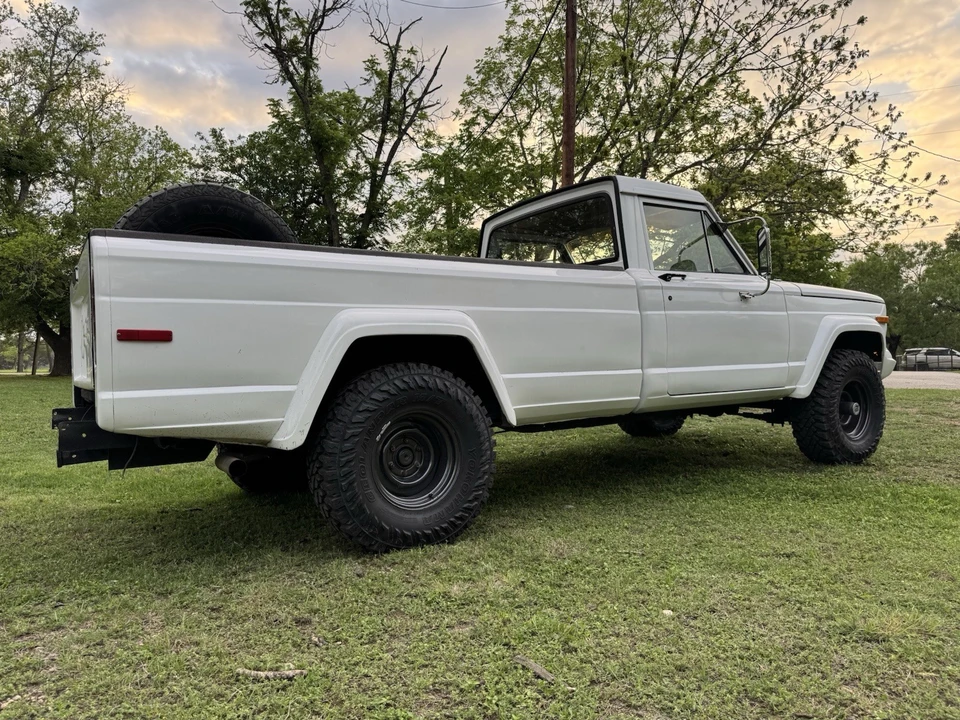 1982 Jeep SJ Gladiator - Image 4 of 24