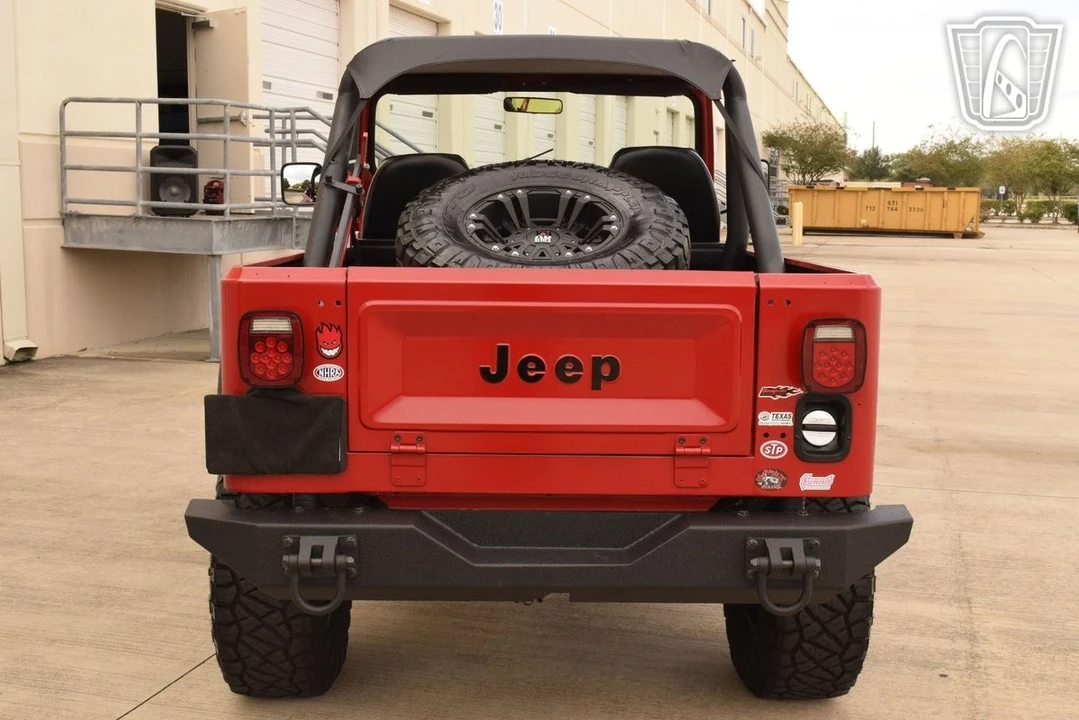 1982 Jeep CJ8 Scrambler - Image 10 of 21