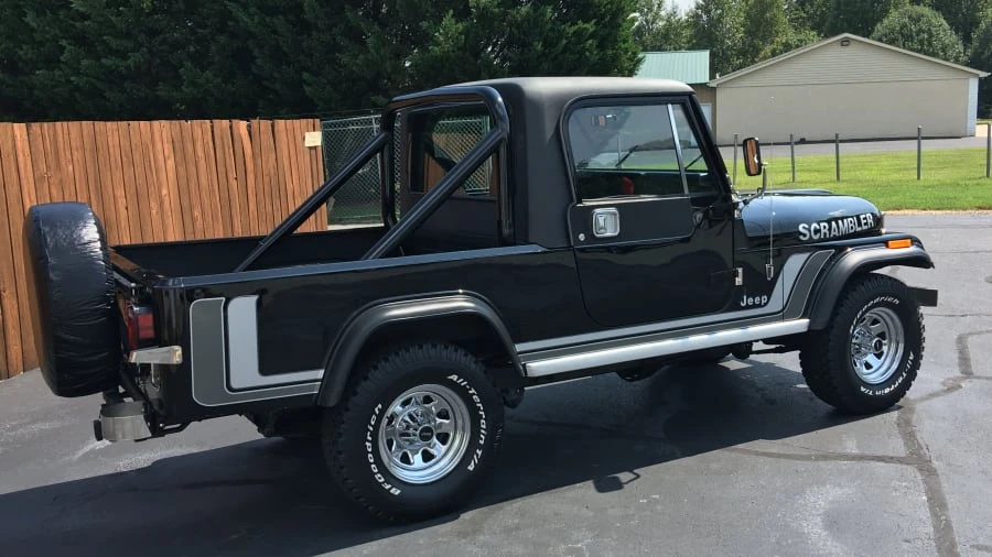 1982 Jeep CJ8 Scrambler - Image 2 of 9
