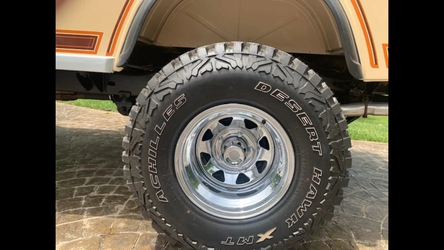 1982 Jeep CJ8 Scrambler - Image 11 of 11
