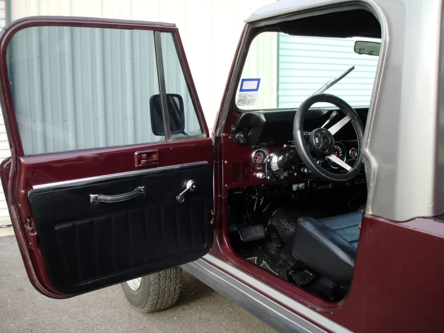 1982 Jeep CJ8 Scrambler - Image 6 of 8