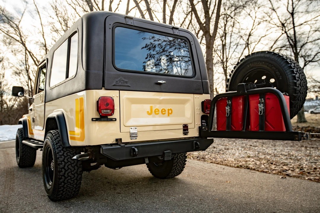 1982 Jeep CJ8 Scrambler - Image 15 of 31