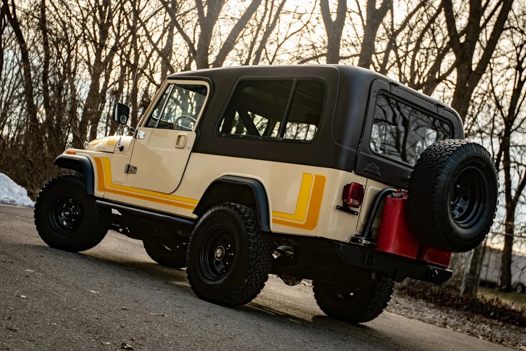 1982 Jeep CJ8 Scrambler - Image 17 of 31