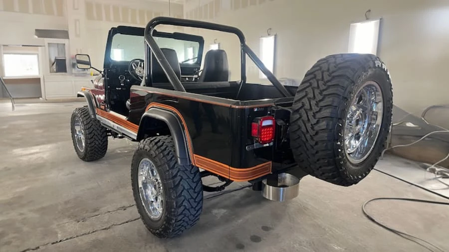 1982 Jeep CJ8 Scrambler - Image 2 of 3