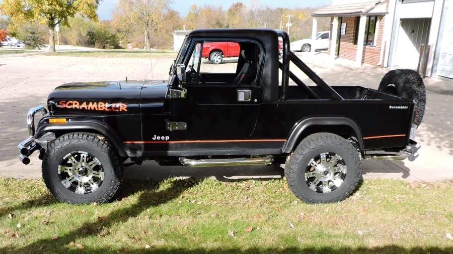 1982 Jeep CJ8 Scrambler - Image 2 of 11