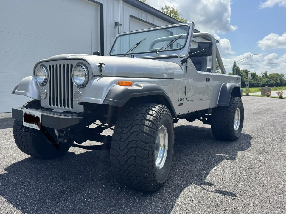 1982 Jeep CJ8 Scrambler - Image 2 of 25