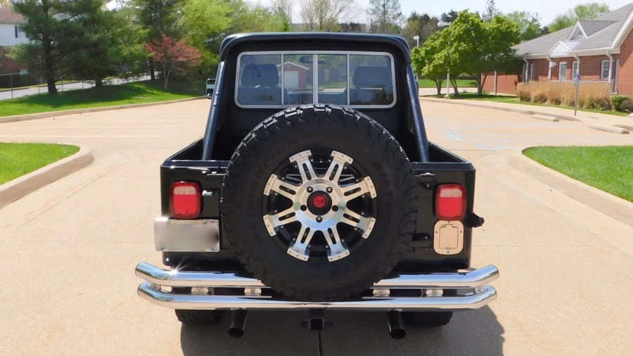 1982 Jeep CJ8 Scrambler - Image 12 of 17