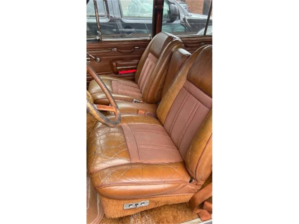 1982 Jeep SJ Wagoneer - Image 11 of 12