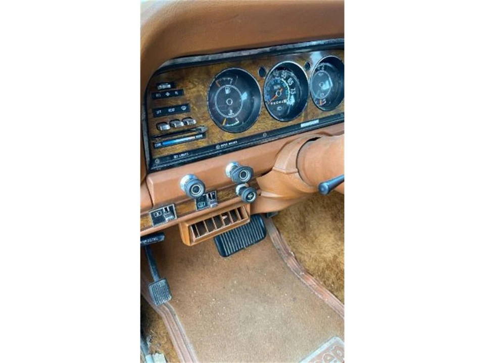 1982 Jeep SJ Wagoneer - Image 8 of 12