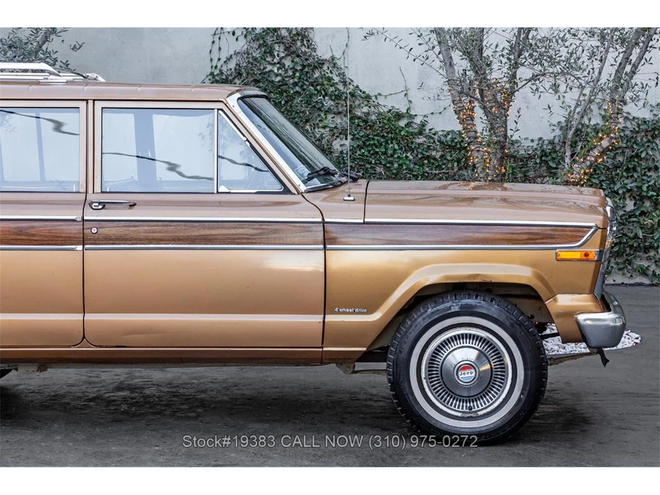 1982 Jeep SJ Wagoneer - Image 9 of 31