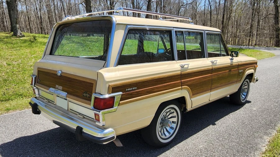 1982 Jeep SJ Wagoneer - Image 3 of 12