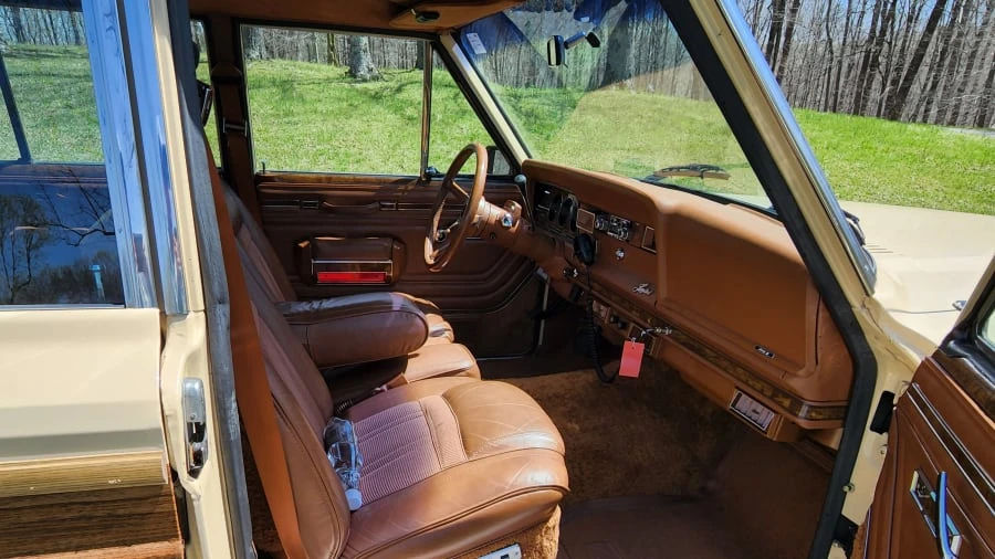 1982 Jeep SJ Wagoneer - Image 7 of 12