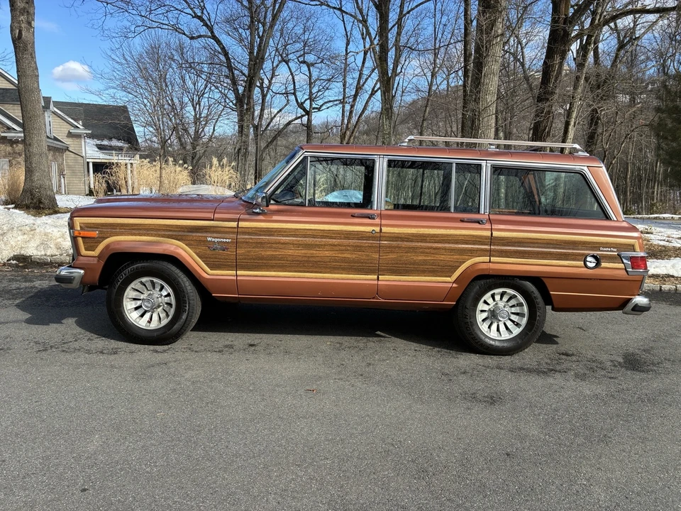1982 Jeep SJ Wagoneer - Image 10 of 21