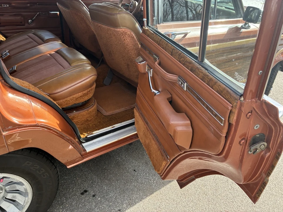 1982 Jeep SJ Wagoneer - Image 20 of 21