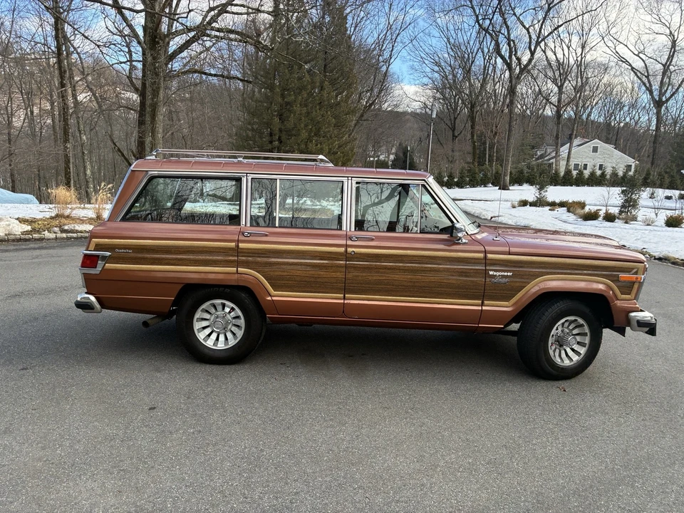 1982 Jeep SJ Wagoneer - Image 11 of 21