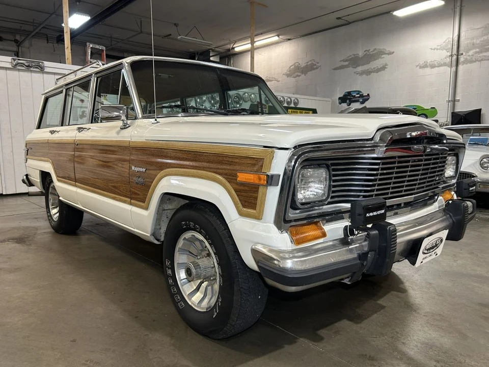 1982 Jeep SJ Wagoneer - Image 3 of 21