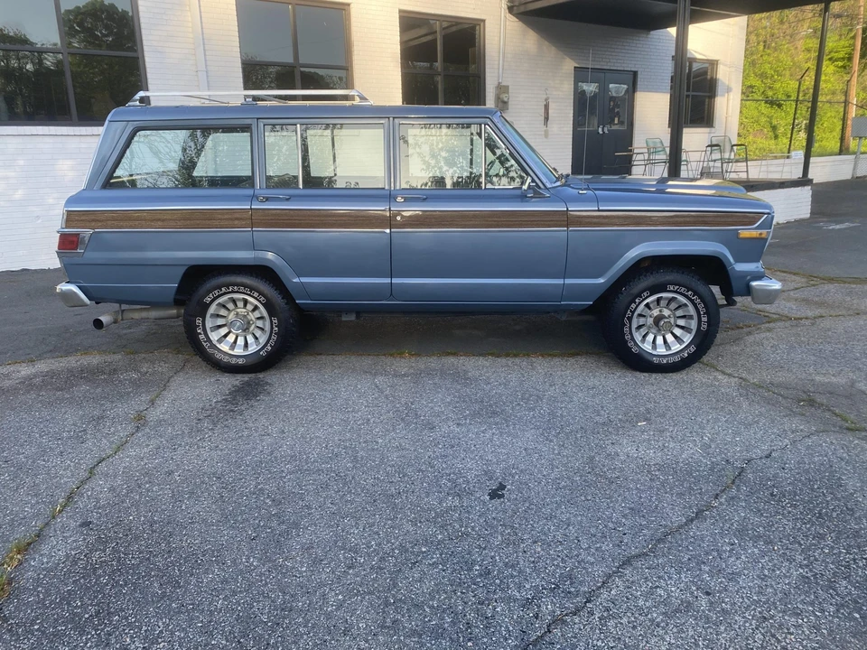 1982 Jeep SJ Wagoneer - Image 14 of 31