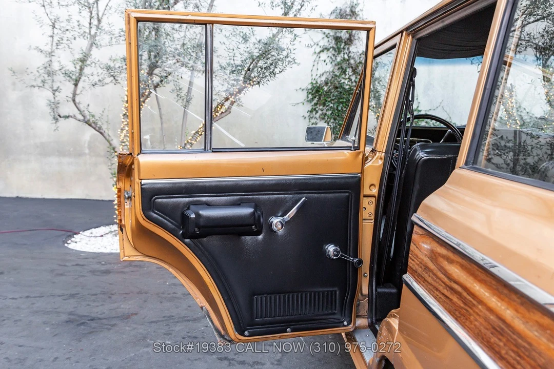 1982 Jeep SJ Wagoneer - Image 22 of 31