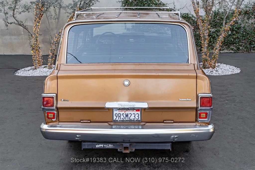 1982 Jeep SJ Wagoneer - Image 6 of 12