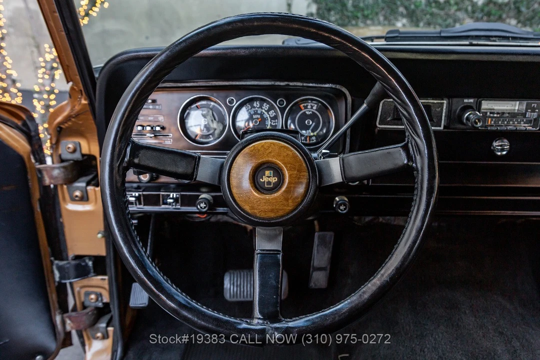 1982 Jeep SJ Wagoneer - Image 20 of 31