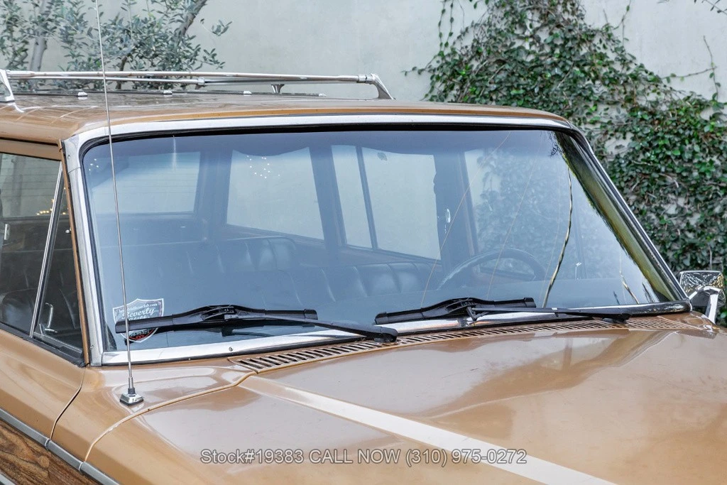 1982 Jeep SJ Wagoneer - Image 9 of 12