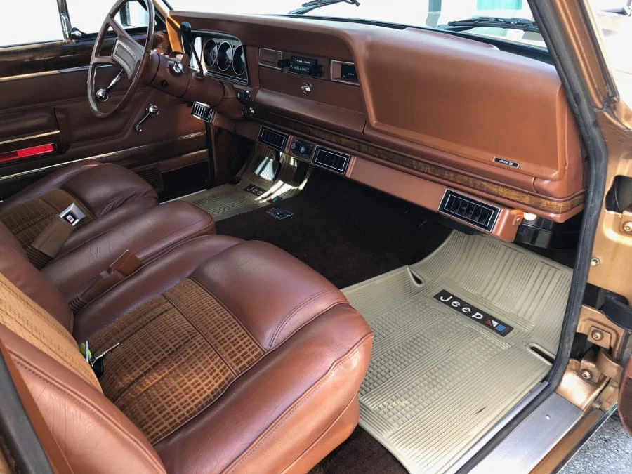 1982 Jeep SJ Wagoneer - Image 5 of 12