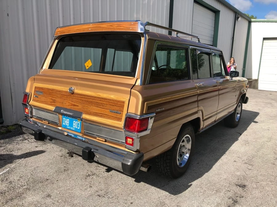 1982 Jeep SJ Wagoneer - Image 2 of 12