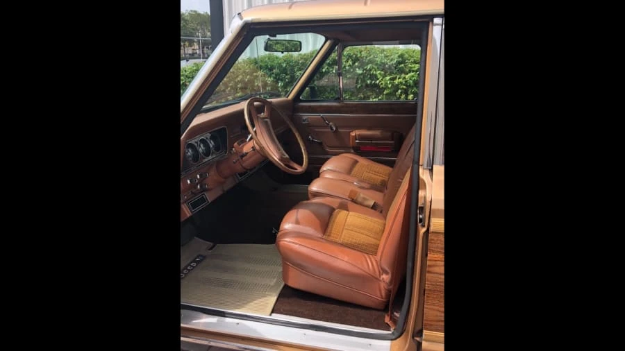 1982 Jeep SJ Wagoneer - Image 3 of 12