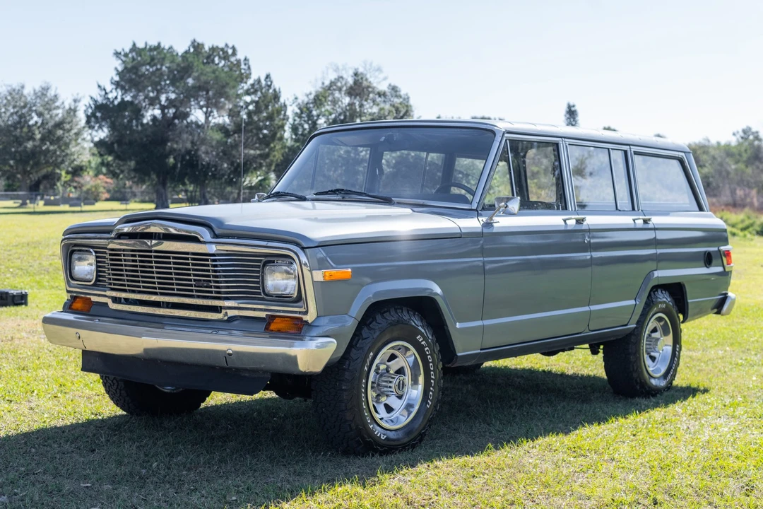 1982 Jeep SJ Wagoneer - Image 2 of 31