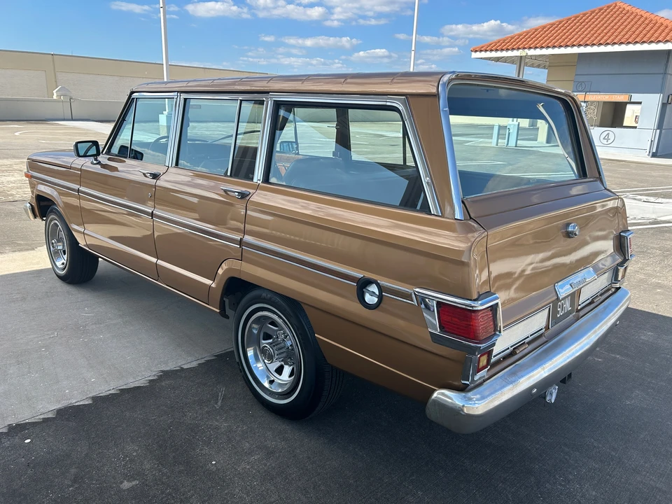 1982 Jeep SJ Wagoneer - Image 4 of 31