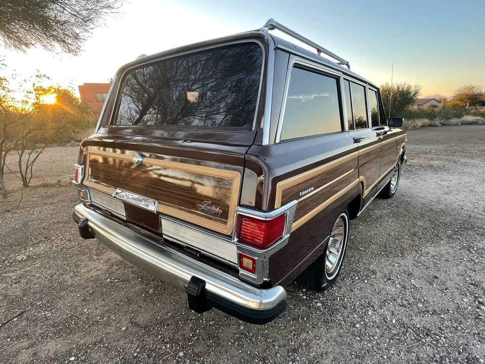 1982 Jeep SJ Wagoneer - Image 21 of 31