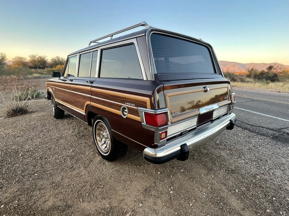 1982 Jeep SJ Wagoneer - Image 16 of 31
