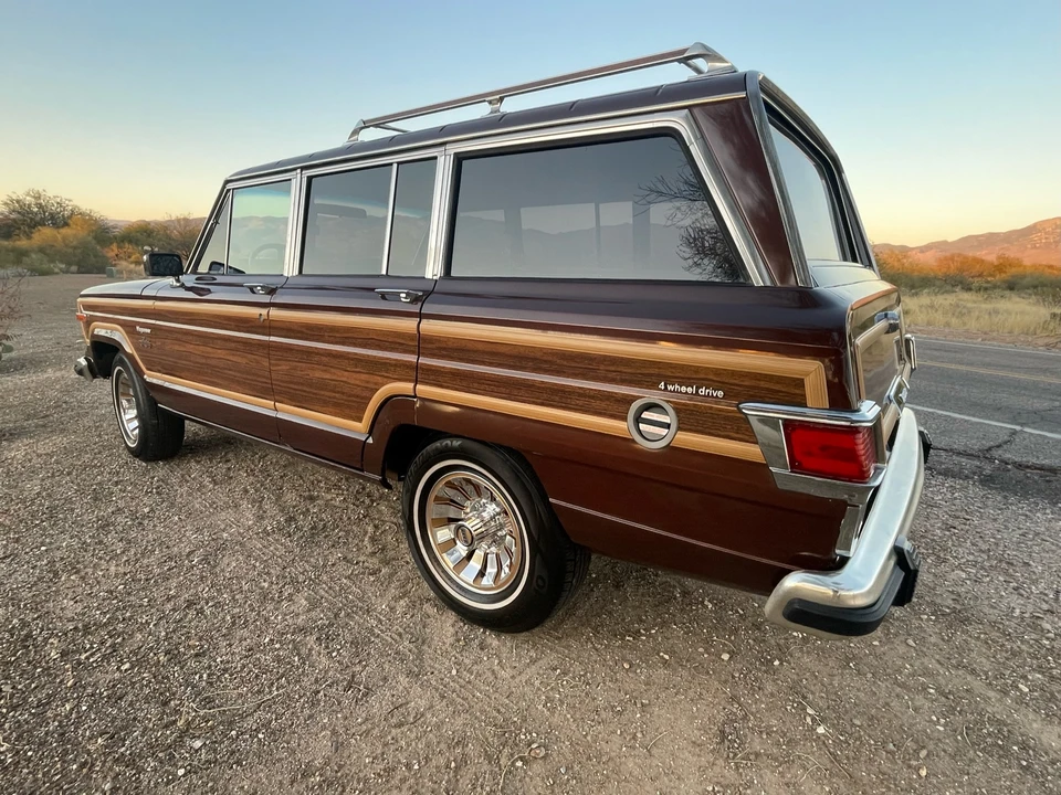 1982 Jeep SJ Wagoneer - Image 15 of 31